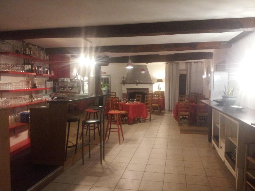 Hotel Restaurant Henri IV Оза Экстерьер фото